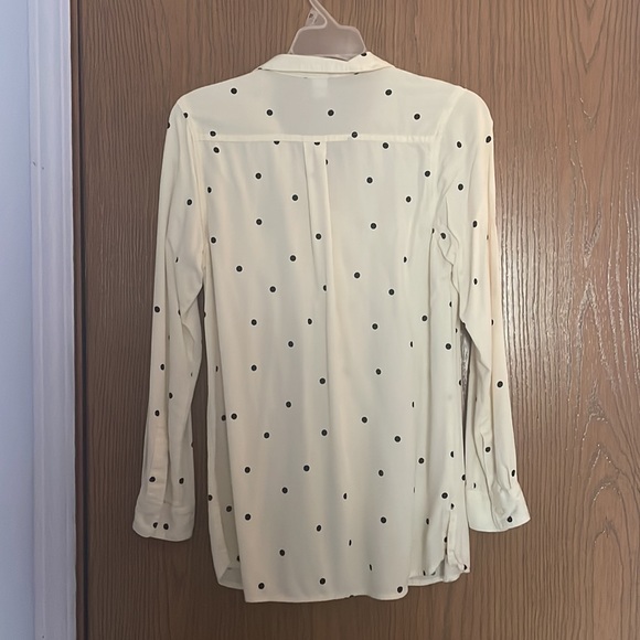 Old navy white and black polka dot button down - Picture 2 of 4
